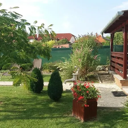 Holiday home Levendula Haz *