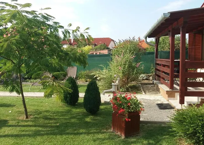 Сasa de vacaciones Levendula Ház *